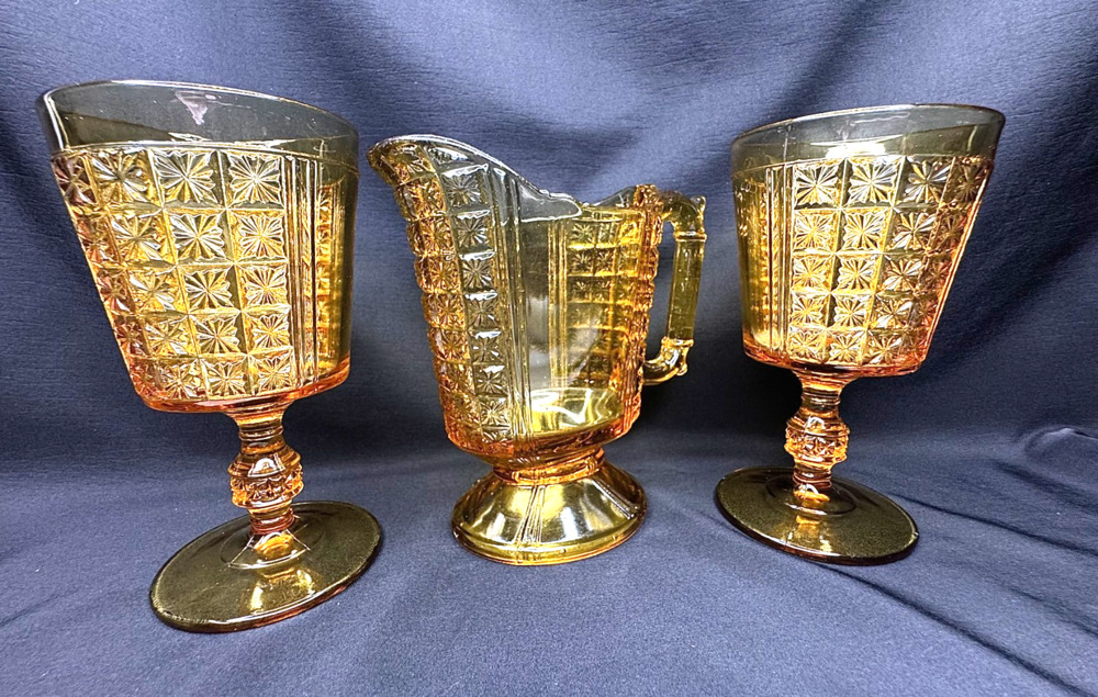 VTG Amber Glass Pitcher & 2 Goblets Daisy Starburst Panel "Daisy" Indiana Style